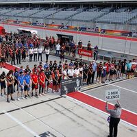 ¡Oficial! No se podrá correr en el mundial de motos con menos de 18 años y la radio llega a MotoGP