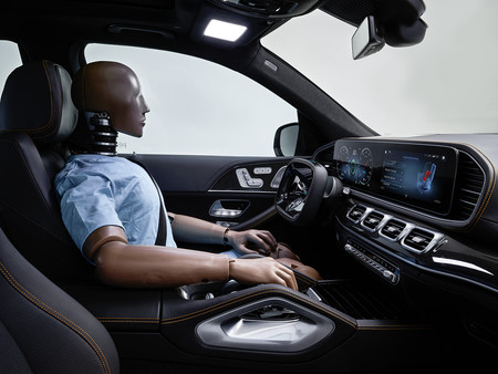 Mercedes Benz Experimental Safety Vehicle 18
