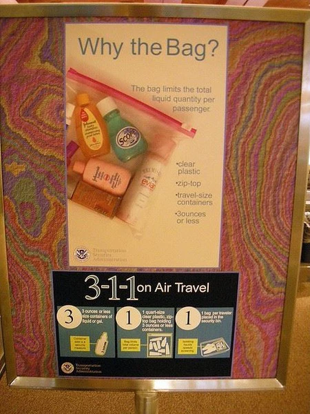 Transporte de líquidos en los vuelos... ¿Por qué no donarlos después de requisarlos?