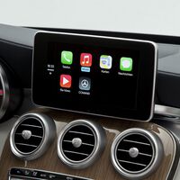 Si quieres tener Apple CarPlay sin cables en tu coche, este adaptador está más barato que nunca