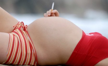 Fumar durante el embarazo, ¿irresponsabilidad o necesidad?