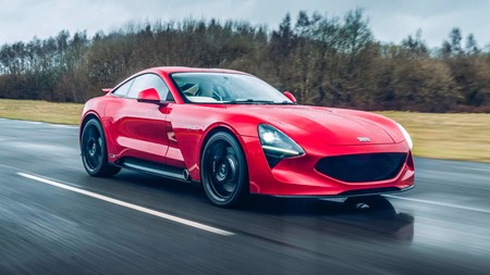 El nuevo TVR Griffith se deja ver en este breve vídeo en circuito, y lo mejor es el sonido de su motor V8