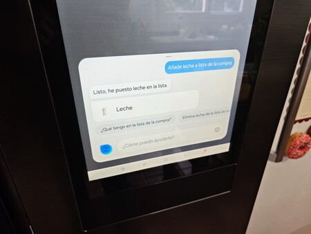 Cuesta acostumbrarse a esto, pero una vez lo haces es muy conveniente | Imagen: Xataka