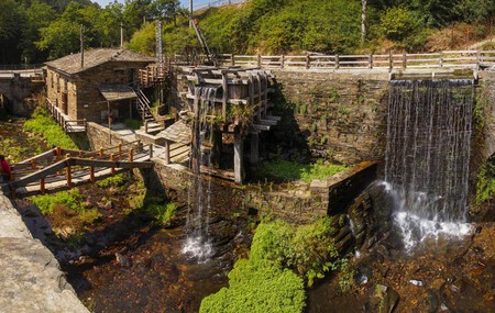 Pueblo Bonito Asturias Rural Escapada Ruta Naturaleza Bosque Senderismo