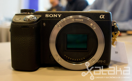 Sony NEX-6 en el competido sector de las cámaras sin espejo