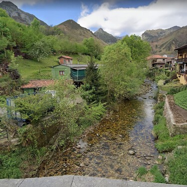 Este pintoresco restaurante está en uno de los pueblos  menos masificados de Asturias, y puedes pescar tu propia comida
