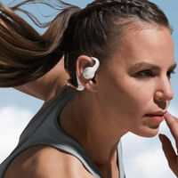 Los auriculares Anker para hacer deporte caen de precio: así son los Soundcore AeroFit Pro que están de oferta 