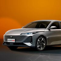 Ni BYD ni Toyota. El híbrido enchufable más barato de México es el Changan EADO Plus: mide y cuesta lo que un Jetta, pero tiene 120 km en modo eléctrico