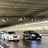 Madrid tenía uno de los laberintos subterráneos sin GPS más complejos. Google y Waze lo han domado con 1.600 balizas Bluetooth