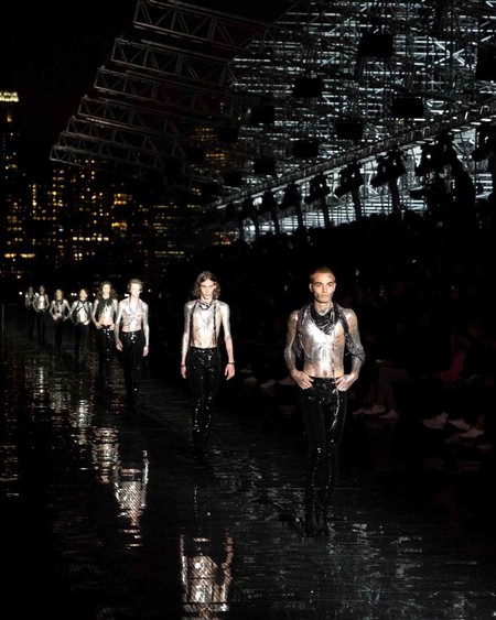 Cuando el rock adoptó el western: Saint Laurent abre la temporada de desfiles en Nueva York