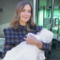 De poder elegir, los padres prefieren tener hijas: es más probable que tengan éxito 