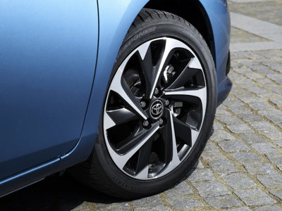 Cómo reparar un pinchazo de tu rueda. O mejor, cómo evitarlos