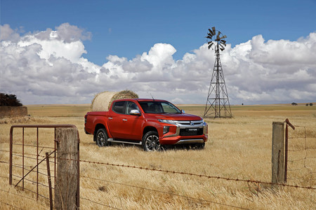 Mitsubishi Triton Double Cab 158