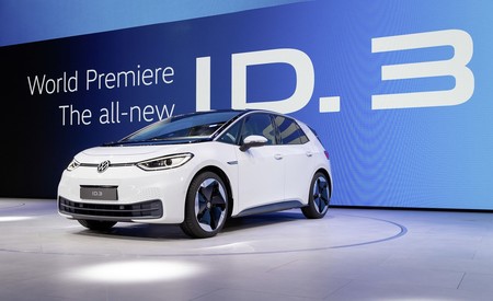 El Volkswagen ID.3 calzará los nuevos neumáticos inteligentes Bridgestone para mejorar su autonomía
