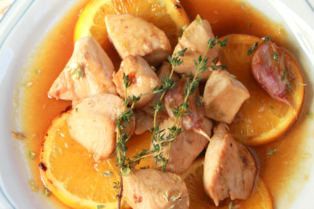 Tacos de pollo en salsa de naranja y soja. Receta para toda la familia