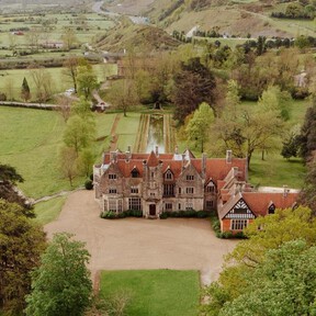 Lo siento Hollywood, pero la mansión más cinematográfica de la historia está en este diminuto pueblo de Cantabria
