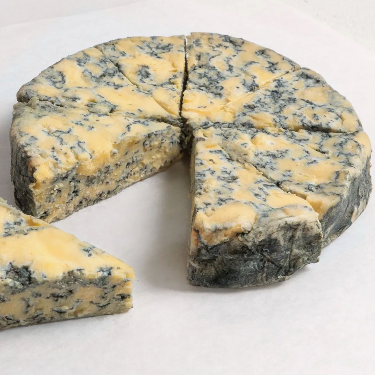 Queso azul Savel de Airas Moniz; formato variable.
Petramora: 200 gramos.
Formaje: 300 gramos.