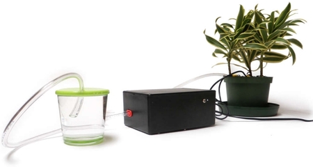 Sistema de riego inteligente con tecnología Arduino. Perfecto para mantener tus plantas saludables