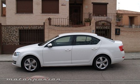 Skoda Octavia 1.8 TSI 180 Elegance miniprueba 03