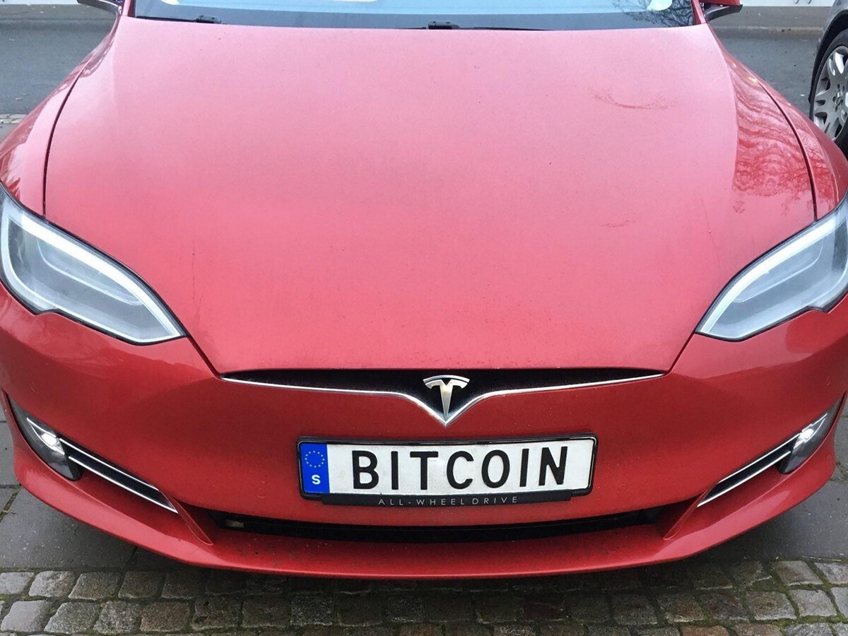 Tesla ha ganado más dinero en dos semanas con bitcoin que tras doce años  fabricando coches