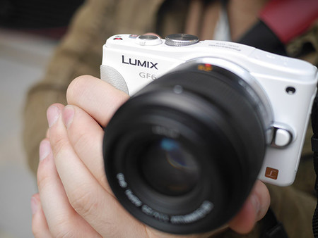 Panasonic Lumix GF6, toma de contacto