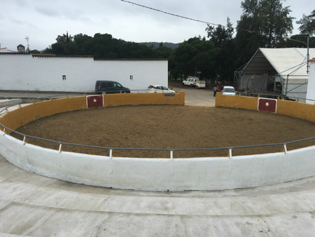Plaza Toros Bazana
