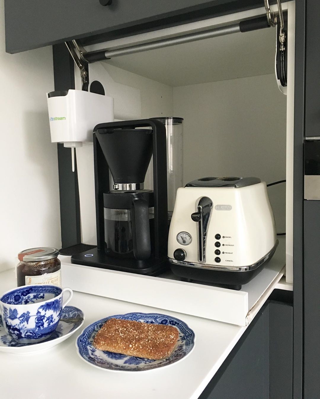 Una zona de desayuno en la cocina; la nueva e (irresistible) tendencia ...