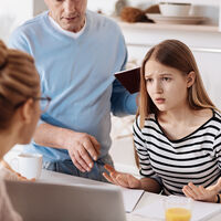 ¿Desconectado de tu hijo adolescente? Tres claves infalibles para mejorar vuestra relación