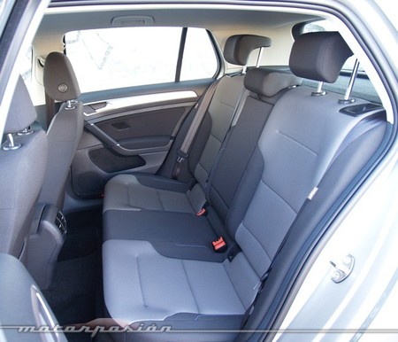 Volkswagen e-Golf plazas traseras