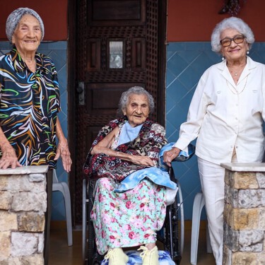 Tres hermanas brasileñas tienen más de 100 años, igual que su madre: la ciencia está estudiando sus hábitos y genética para dar con su secreto 