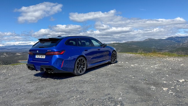 BMW M5 Touring 2025
