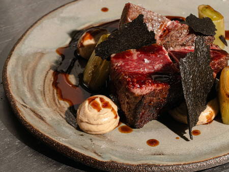 La Txuleta A La Parrilla No Se Sirve Al Uso Sino Que Es Un Plato Por Si Mismo