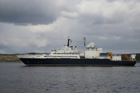 Yantar Research Vessel 04