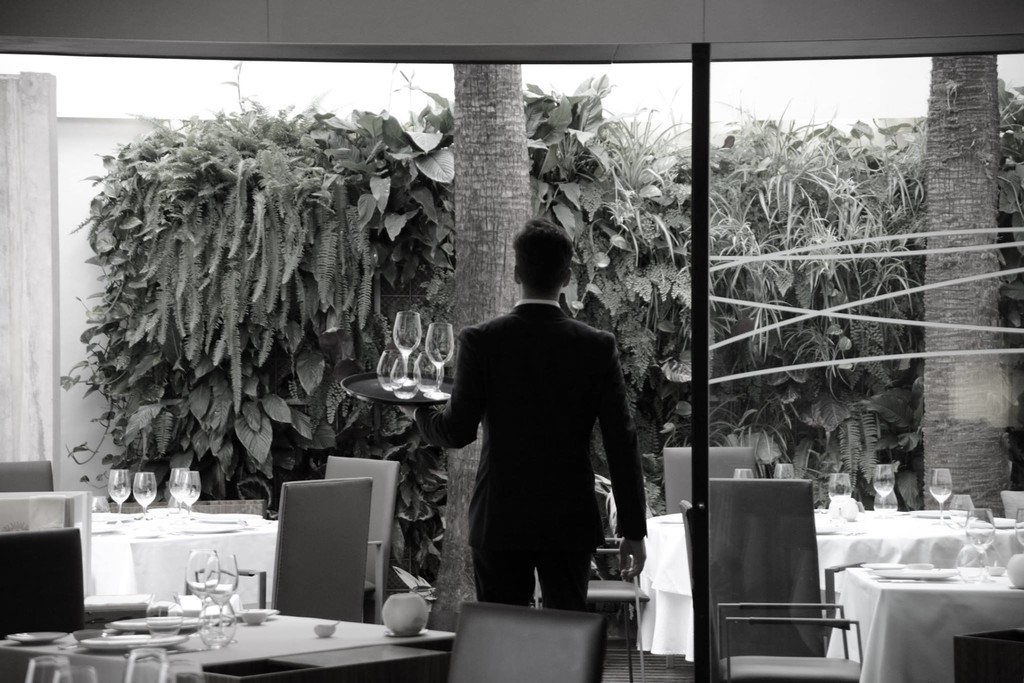 Estos son los cinco restaurantes con estrella Michelin más baratos de España (y comer en ellos cuesta entre 15 y 30 euros)