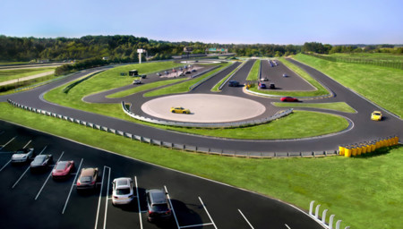 Así es el nuevo cuartel general de Porsche Norteamérica: sede, circuito, museo, restaurante...