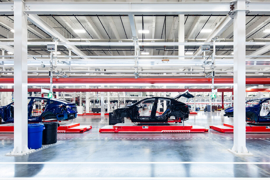 Los trabajadores de Tesla en Alemania de baja médica están recibiendo una visita inesperada: la de sus jefes