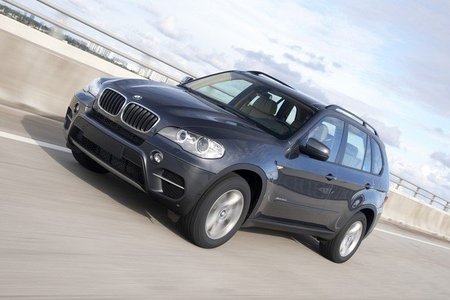 BMW llama a revisión a 151.000 vehículos en Estados Unidos