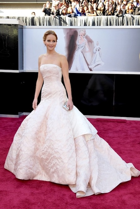 Ya está aquí, ya llegó: Mi top 5 de las mejor vestidas de los Óscar 2013