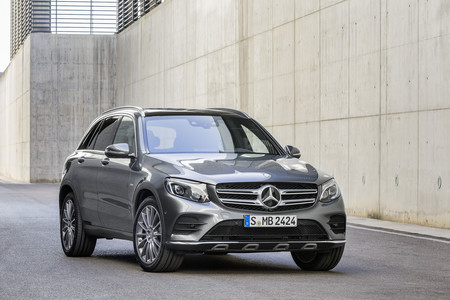 Mercedes-Benz presente en Zona Maco por cuarto año consecutivo para seguir apoyando al arte