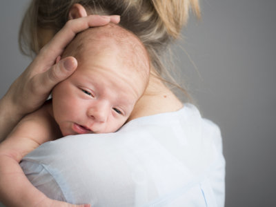 Mi bebé tiene reflujo gastroesofágico, ¿qué puedo hacer? 