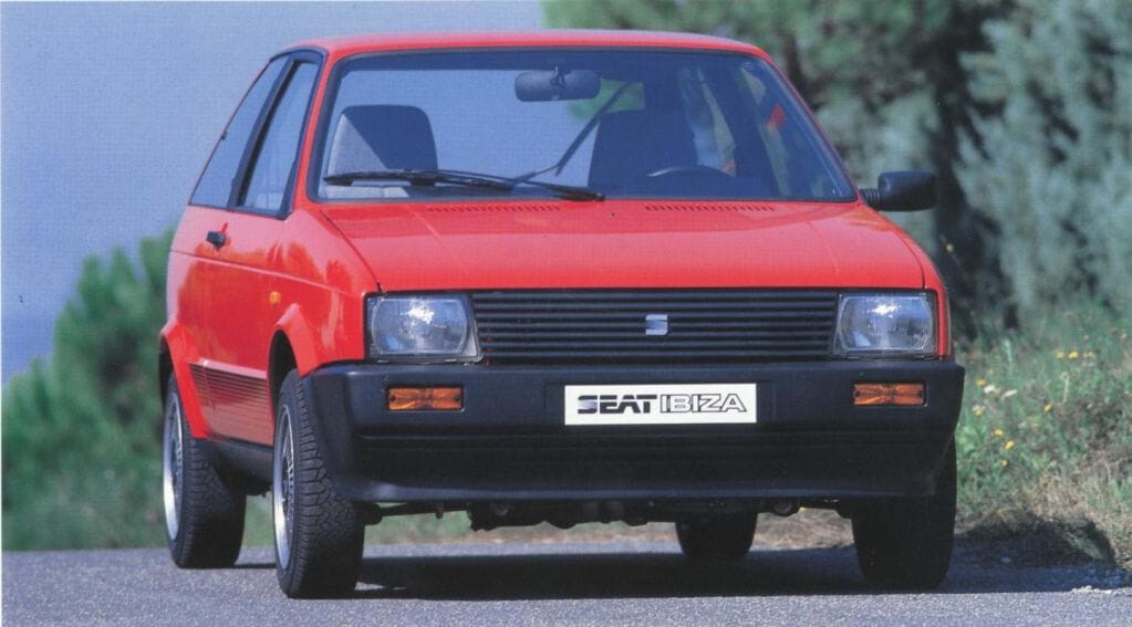 El SEAT Ibiza con corazón de Porsche y diseño italiano, así fue su primera generación