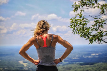 La importancia del descanso después de cumplir un reto de running