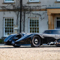 ¡Batmóvil busca Batcueva! Esta lograda réplica se subasta y su precio rondará los 35.000 euros