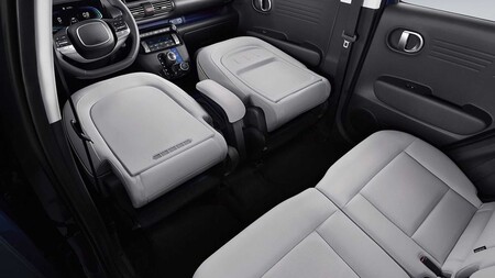 Hyundai Casper interior