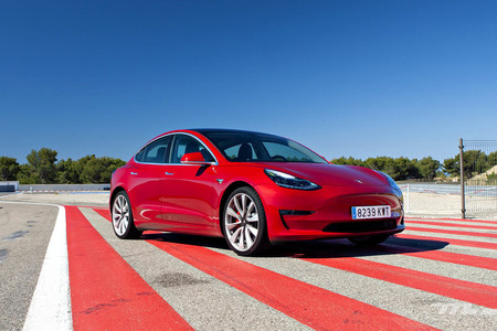 El Tesla Model 3 fue la berlina premium del segmento D más vendida en Europa en 2019