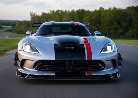 Dodge sigue vendiendo Vipers nuevos, tres años después de que dejó de fabricarse