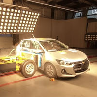 El Chevrolet Onix HB arrasa con 5 estrellas, mientras que Mitsubishi L200 se lleva 0 en resultados de Latin NCAP