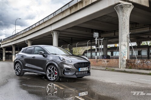 Probamos el Ford Puma ST: un coche de 200 CV tan emocional que no parece un SUV pero es igual de práctico