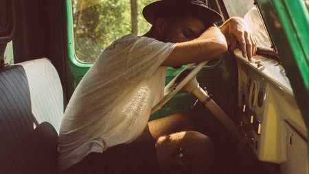 La Comisión Europea quiere eliminar el cambio de hora, y eso puede ser positivo para los conductores