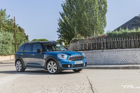 Mini Cooper S E Countryman 2019 007